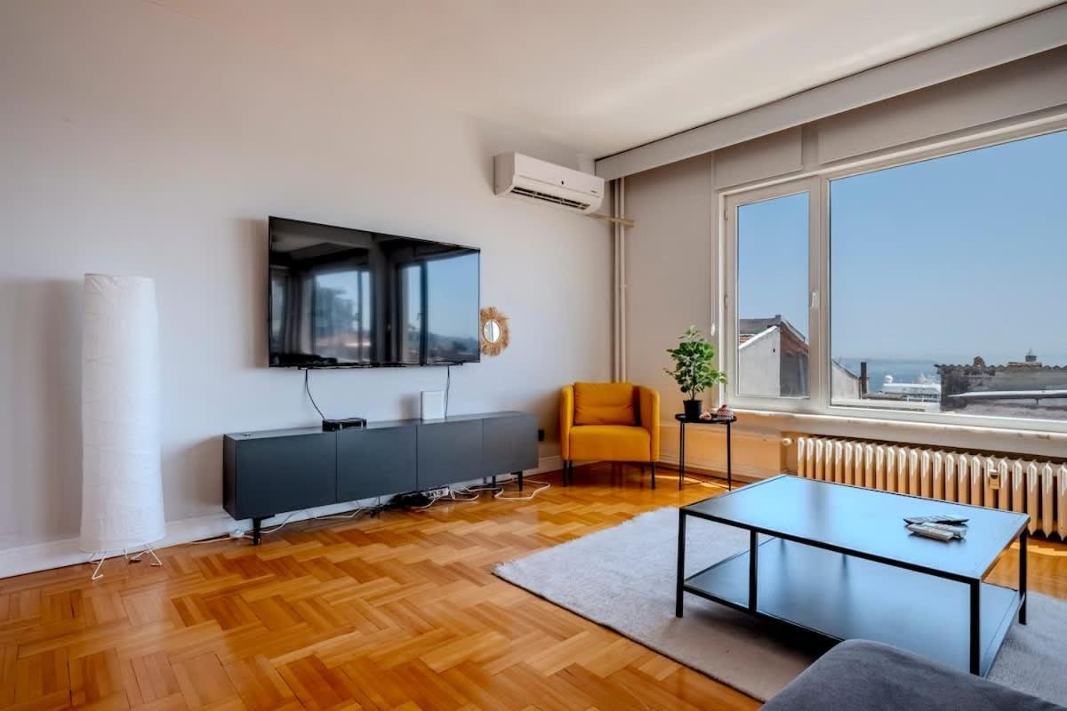 5-bedroom With Sea View Daire