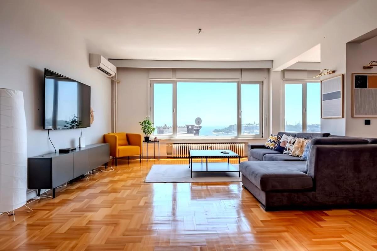 5-bedroom With Sea View