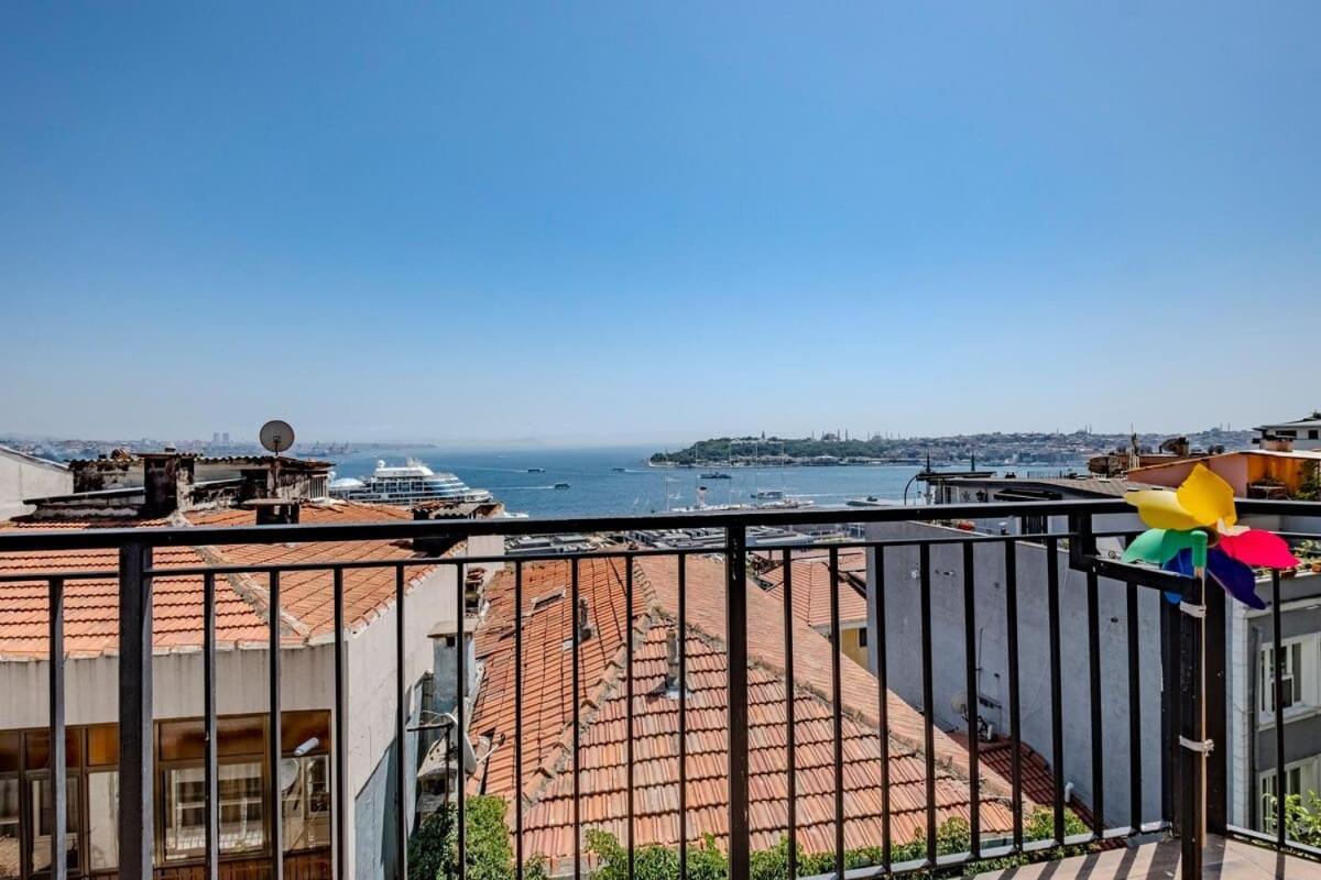Daire 5-bedroom With Sea View